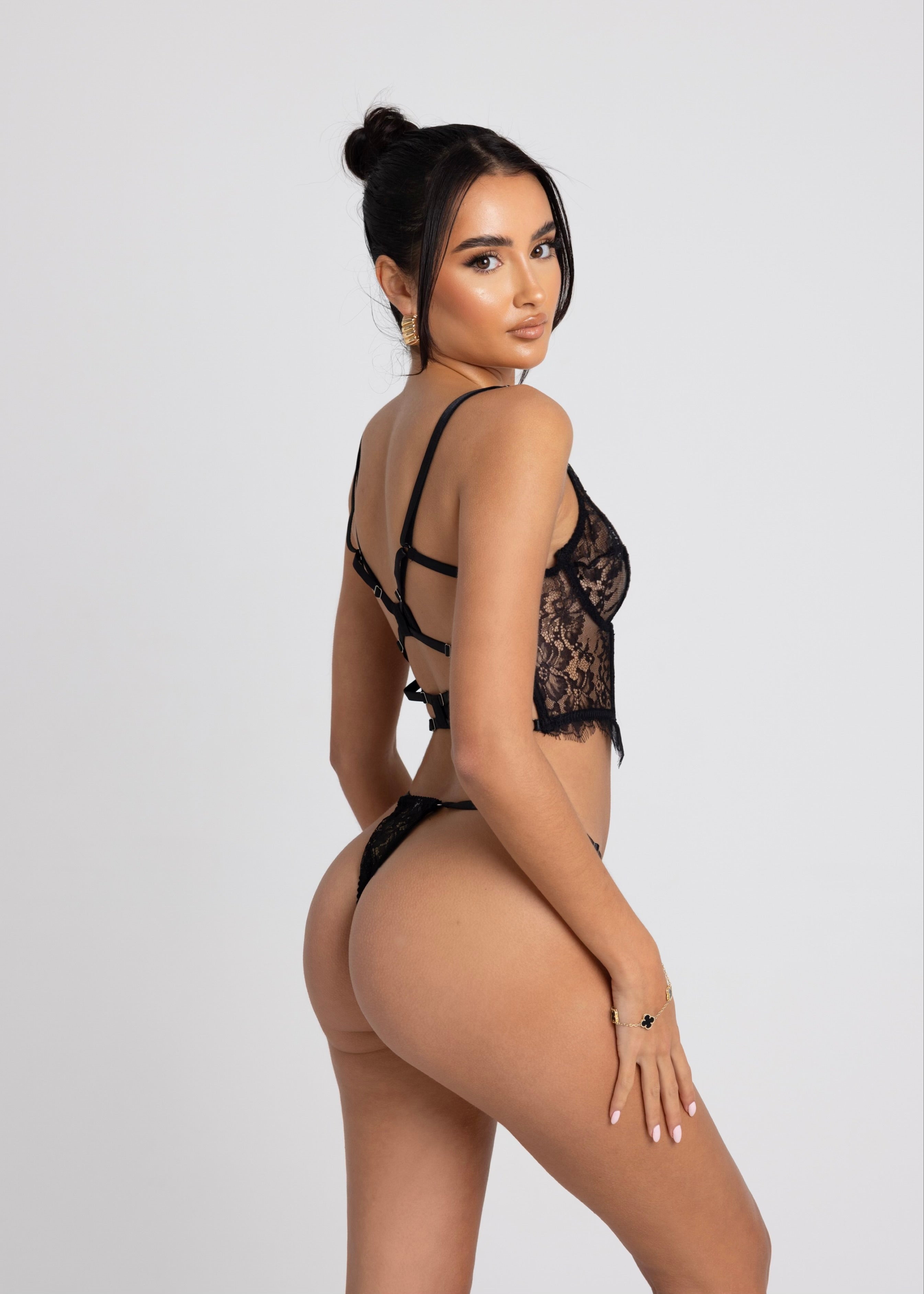 THE LUCIA LINGERIE SET