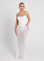 THE ARTINA LACE SET