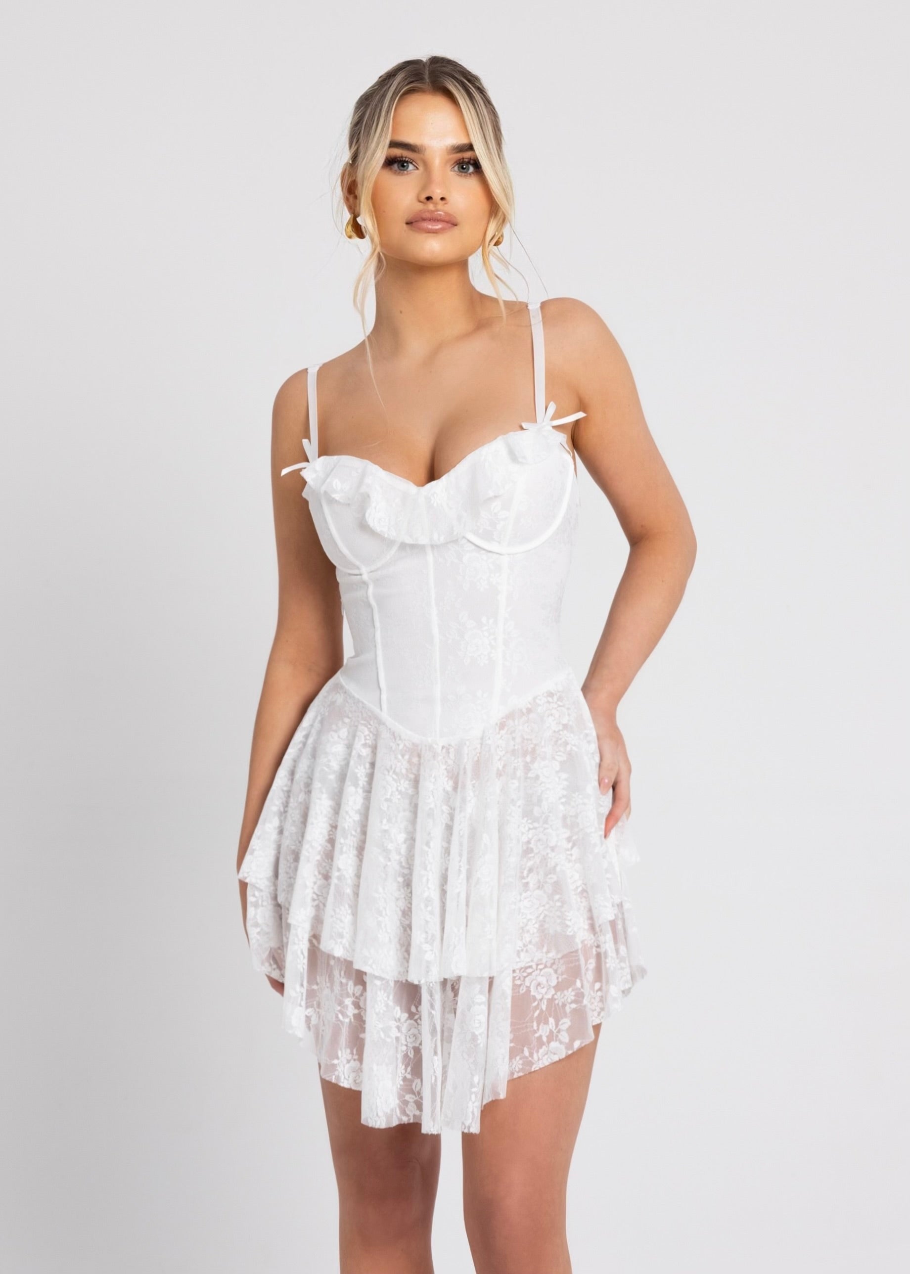 THE RIANA LACE DRESS