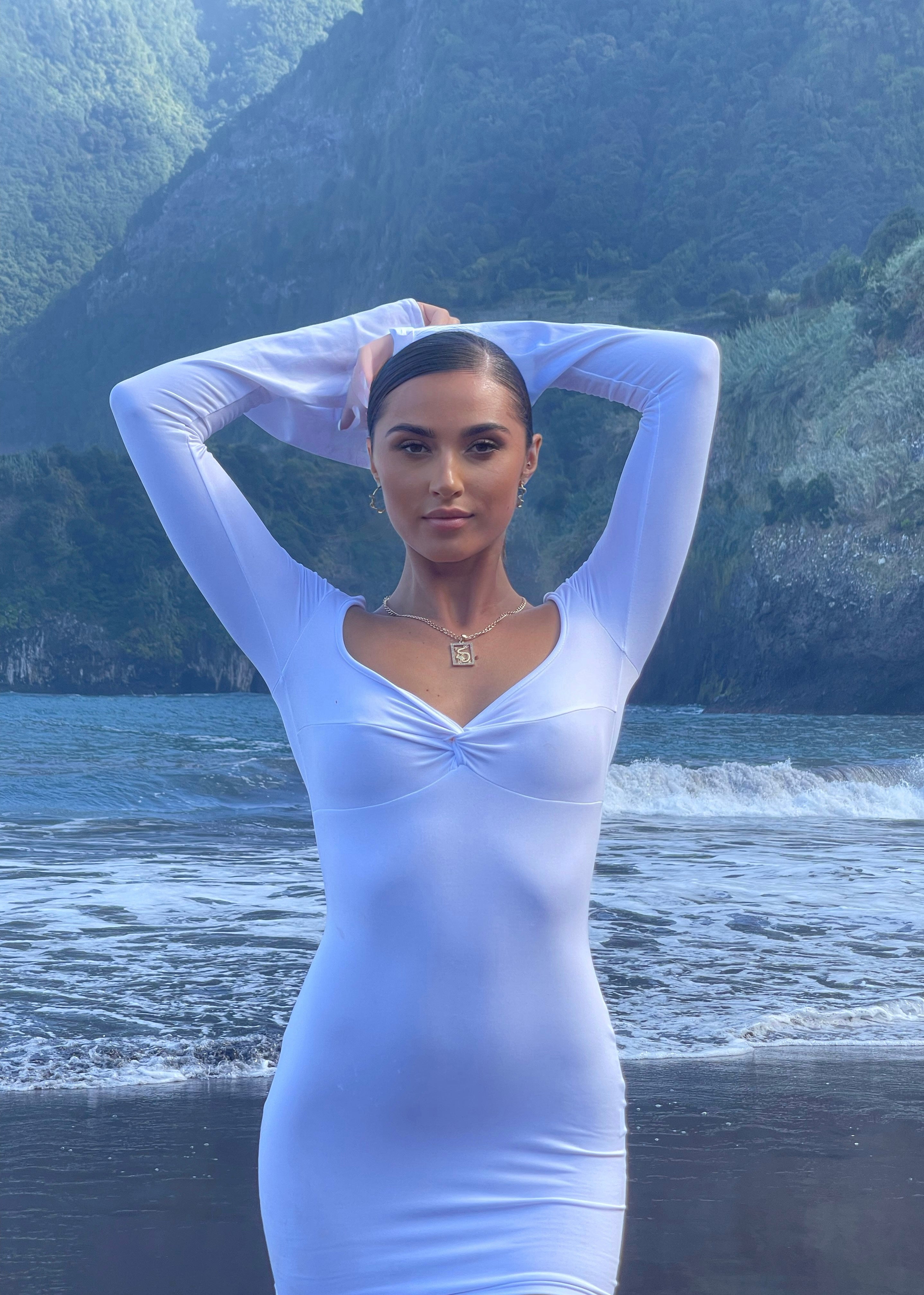 SAVANNAH - White Knot Mini Dress