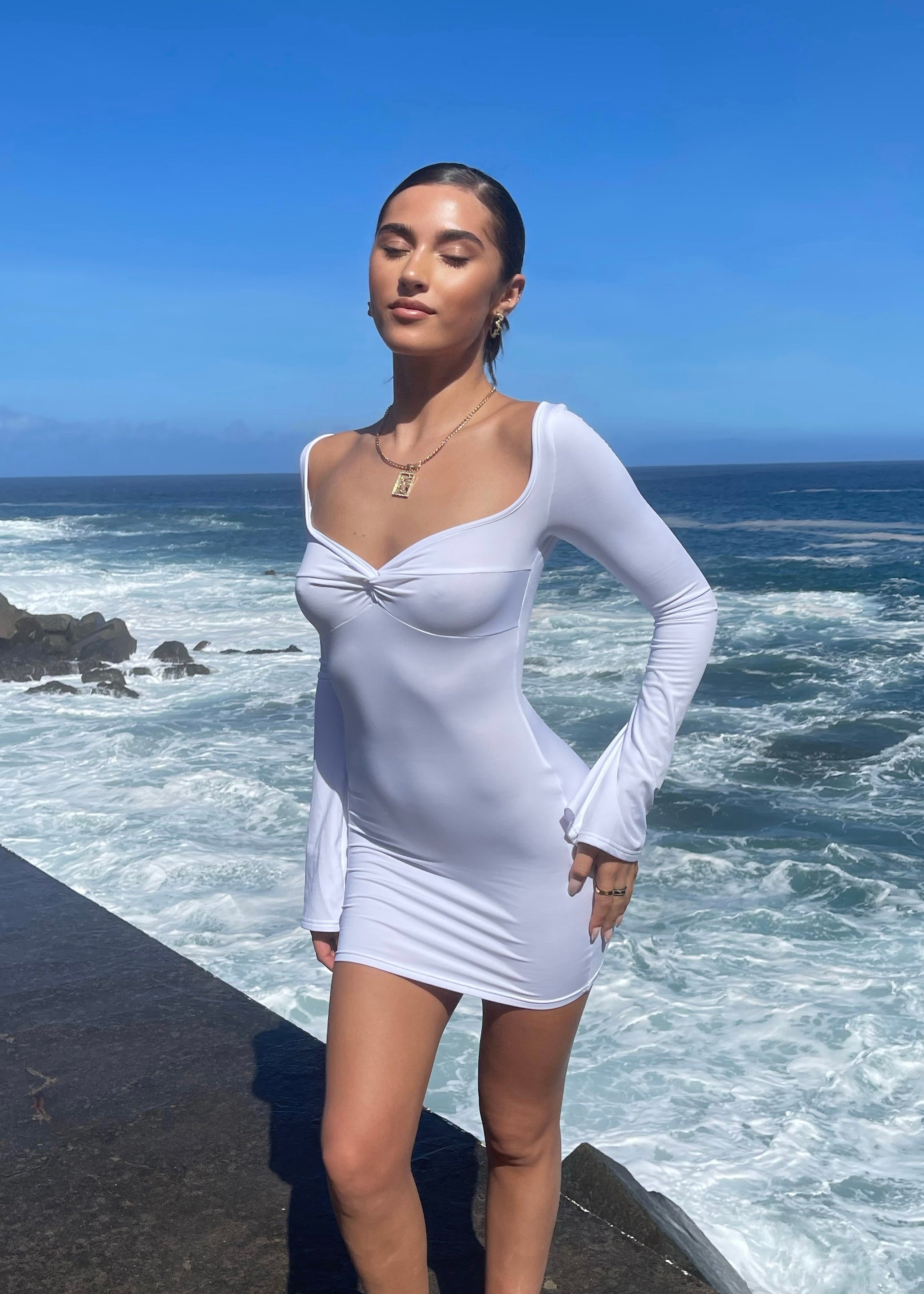 SAVANNAH - White Knot Mini Dress
