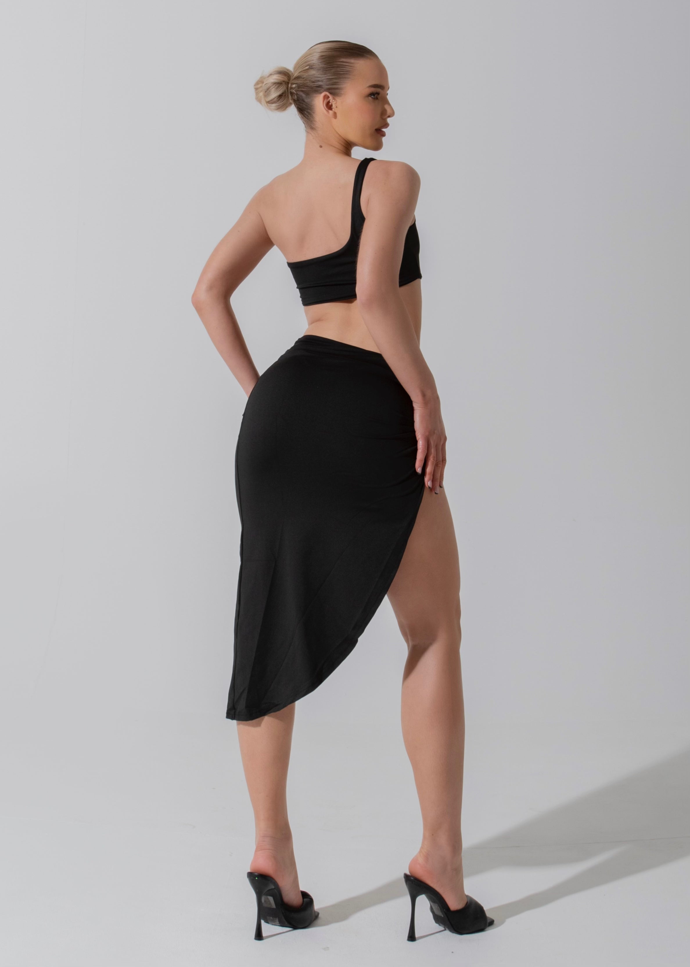 VIVICA - Black Asymmetric Two Piece